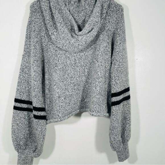 ONZIE Gray Black Varsity Striped Blouson Sleeve Chunky Knit Hoodie Sweater OS - Picture 12 of 14